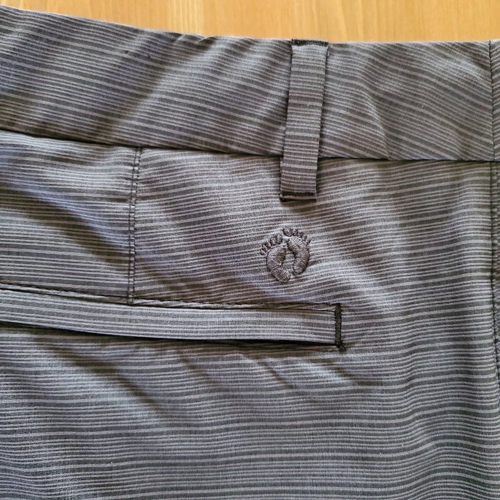 Hang Ten Wharf 21" Hybrid Shorts For Men - Picture 13 of 13